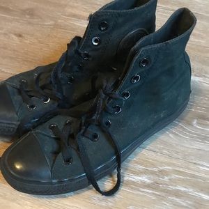 Black converse